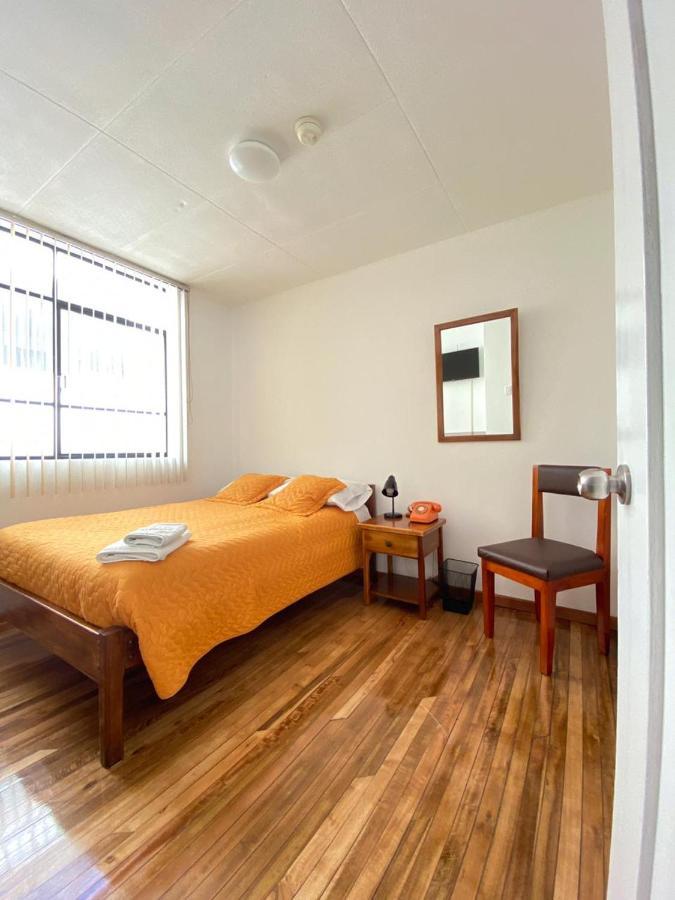 Hotel 9 De Octubre Quito Exteriör bild