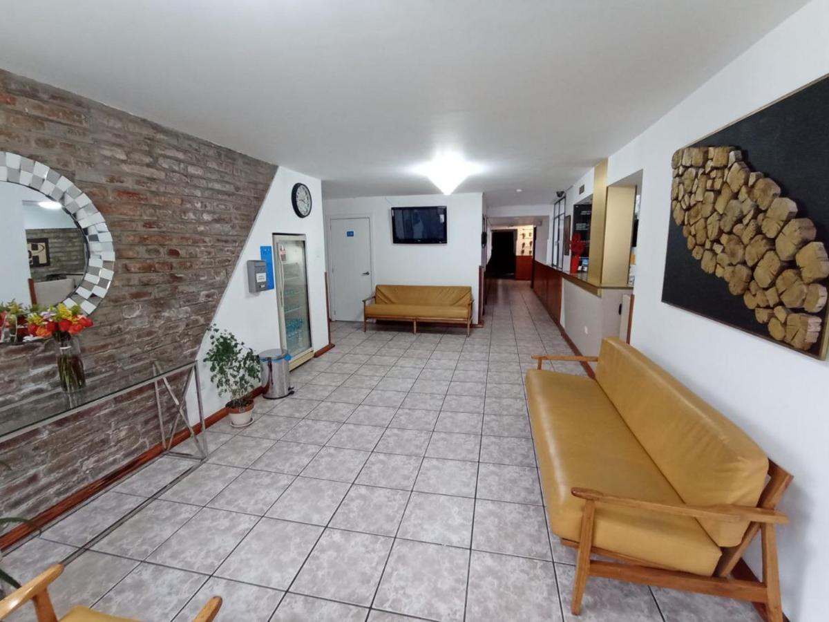 Hotel 9 De Octubre Quito Exteriör bild