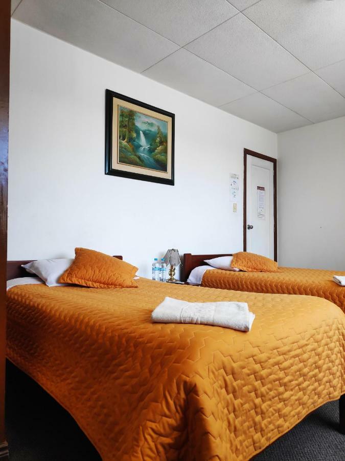 Hotel 9 De Octubre Quito Exteriör bild
